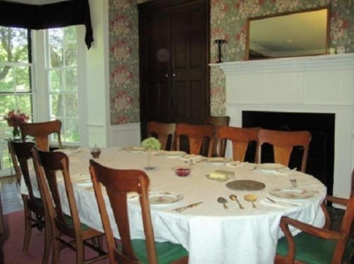 Oak Grove Bed&Breakfast South Boston Buitenkant foto